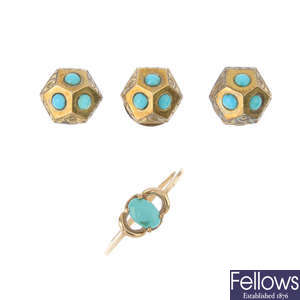 A set of late Victorian dress studs, an early 20th century bracelet and a turquoise ring.