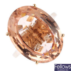 An 18ct gold morganite and diamond dress ring.