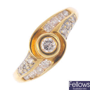 An 18ct gold diamond dress ring.  