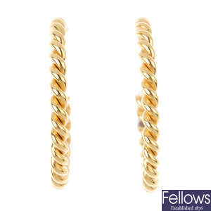 TIFFANY & CO. - a pair of 18ct gold hoop earrings.
