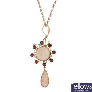 A cameo and garnet pendant, with chain. 