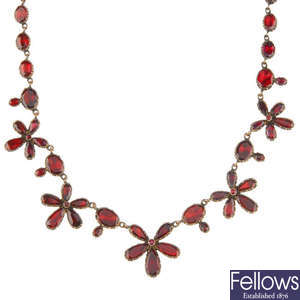 An early Victorian 9ct gold foil-back garnet necklace.