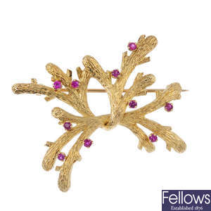 A 1960s 9ct gold ruby brooch.