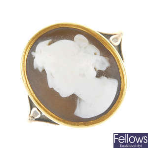 Four cameo rings.