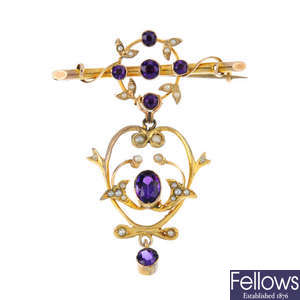 An early 20th century gold amethyst and split pearl brooch.