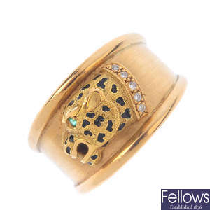 A leopard dress ring.