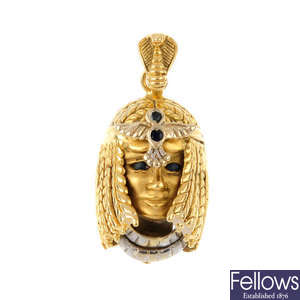 A gem-set novelty pendant.