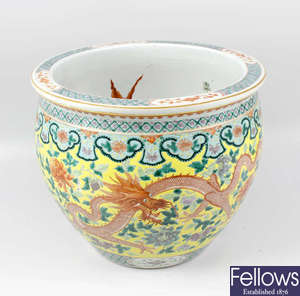 A 19th century Chinese porcelain fish vase.