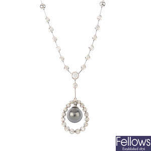 A set of 18ct gold cultured pearl and diamond jewellery.