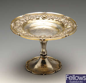 An early 20th century small silver comport & a 1930's silver footed dish. (2).
