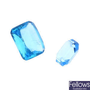 Two rectangular-shape aquamarines, weighing 2.51 and 1.64cts.