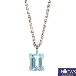 An aquamarine pendant, with chain.