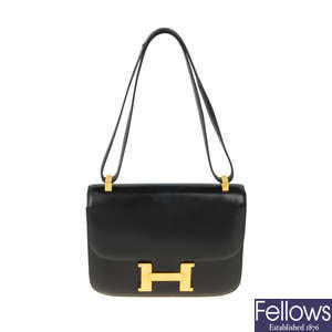 HERMÈS - a vintage Constance handbag.