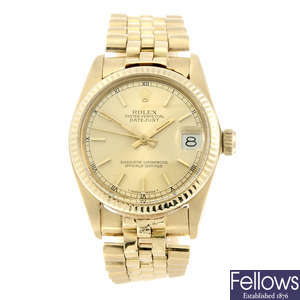 ROLEX - a mid-size 18ct yellow gold Oyster Perpetual Datejust bracelet watch.