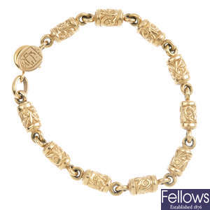 CASSANDRA GOAD - a 9ct gold bracelet
