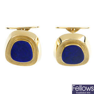 A pair of lapis lazuli cufflinks.