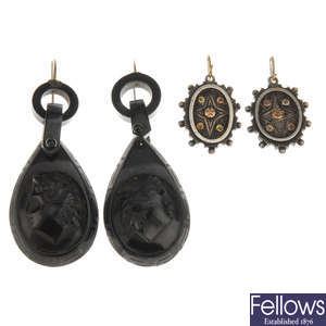 Two pairs of Victorian earrings. 