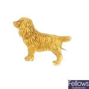 An early 20th century 15ct gold Cavalier King Charles spaniel brooch.