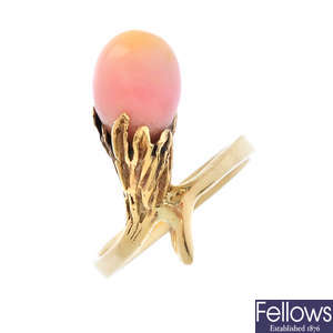A conch pearl dress ring.