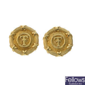 THEO FENNELL -  a pair of 18ct gold earrings.
