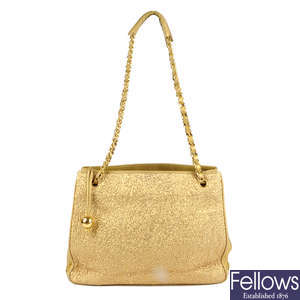 CHANEL - an early 90s gold lamé handbag.
