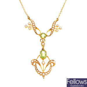 An early 20th century peridot and split pearl necklace.
