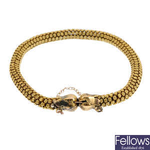 A Georgian 18ct gold bracelet.