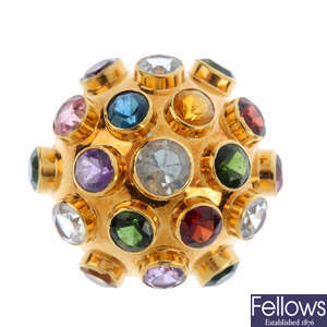 A multi-gem cluster ring.