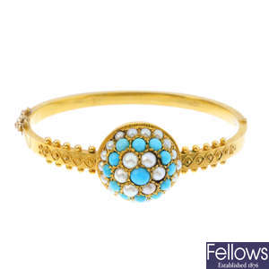 A late Victorian 15ct gold split pearl and turquoise hinged bangle.