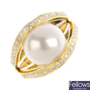 BOODLES - an 18ct gold cultured pearl and diamond ring