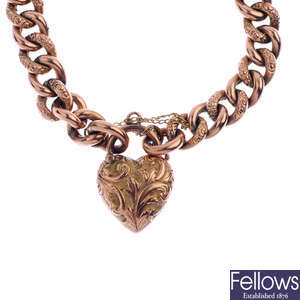 An early 20th century gold bracelet.
