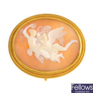 A cameo brooch depicting Cupid and Psyche.