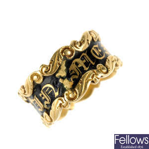 A George IV 18ct gold enamel memorial ring.