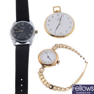A lady's 9ct yellow gold wrist watch.