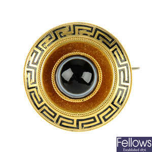 A late Victorian gold banded agate memorial brooch.