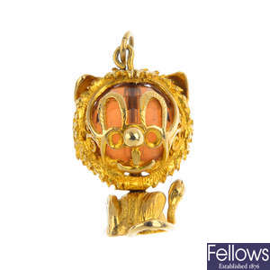 A 1970s 9ct gold lion charm.