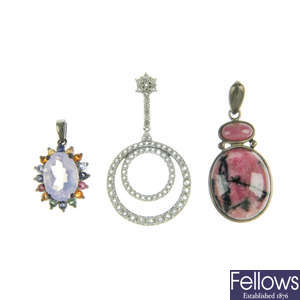 A selection of silver and white metal gem-set jewellery.