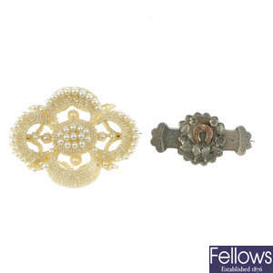 Four items of late 19th to early 20th century jewellery.