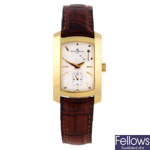 BAUME & MERCIER - a gentleman's 18ct yellow gold Hampton Milleis wrist watch.