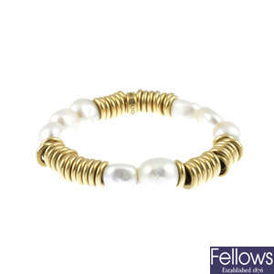 LINKS OF LONDON - a cultured freshwater pearl bracelet.