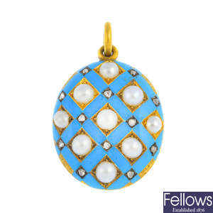 A mid Victorian 18ct gold blue enamel, split pearl and diamond locket.