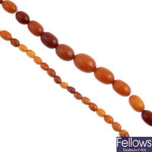 A natural amber single-strand necklace.