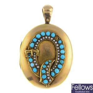 A late Victorian 18ct gold turquoise and split pearl locket.
