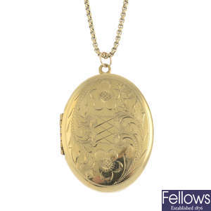 A locket pendant, with 9ct gold chain.