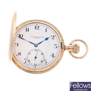 A 9ct yellow gold full hunter pocket watch by Thomas Russell & Son.