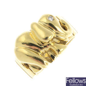 DAVID MORRIS - an 18ct gold diamond elephant ring.