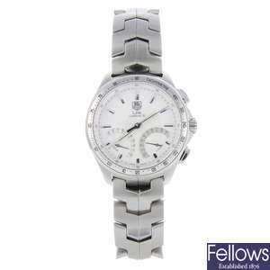 TAG HEUER - a gentleman's stainless steel Link Calibre S chronograph bracelet watch.