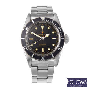 ROLEX - a gentleman's stainless steel Oyster Perpetual Submariner bracelet watch.