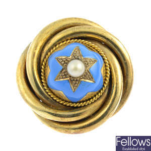 A late Victorian 18ct gold enamel and split pearl brooch.