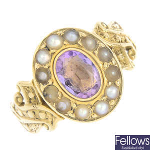 A late Victorian 18ct gold split pearl and gem-set memorial ring.